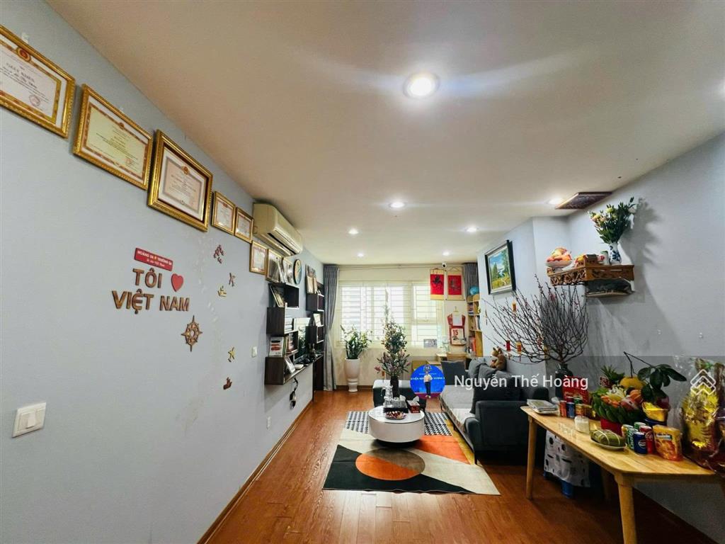 Giá thật, bán ch 2n  2wc 75m2 tòa hồ gươm plaza. tầng trung bc thoáng mát, full nội thất, sổ đỏ