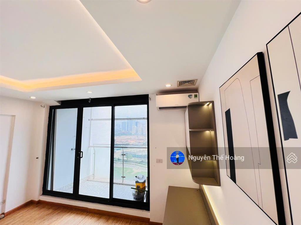 Giá chuẩn, bán ch 2n  2wc 73m2 tòa tsq. tầng trung bc thoáng mát, full nội thất đẹp, sổ đỏ sẵn