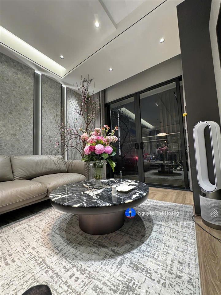 Giá thật, bán ch 107m2, 3n  2wc tòa brg. tầng trung, bc đông nam, view thoáng, full nội thất, sổ