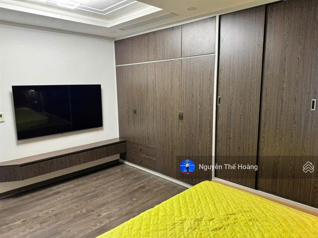 Giá thật, bán ch 3n  2wc 105m2 tòa eco green. tầng trung bc đông nam, full nội thất, sổ đỏ, giá 8