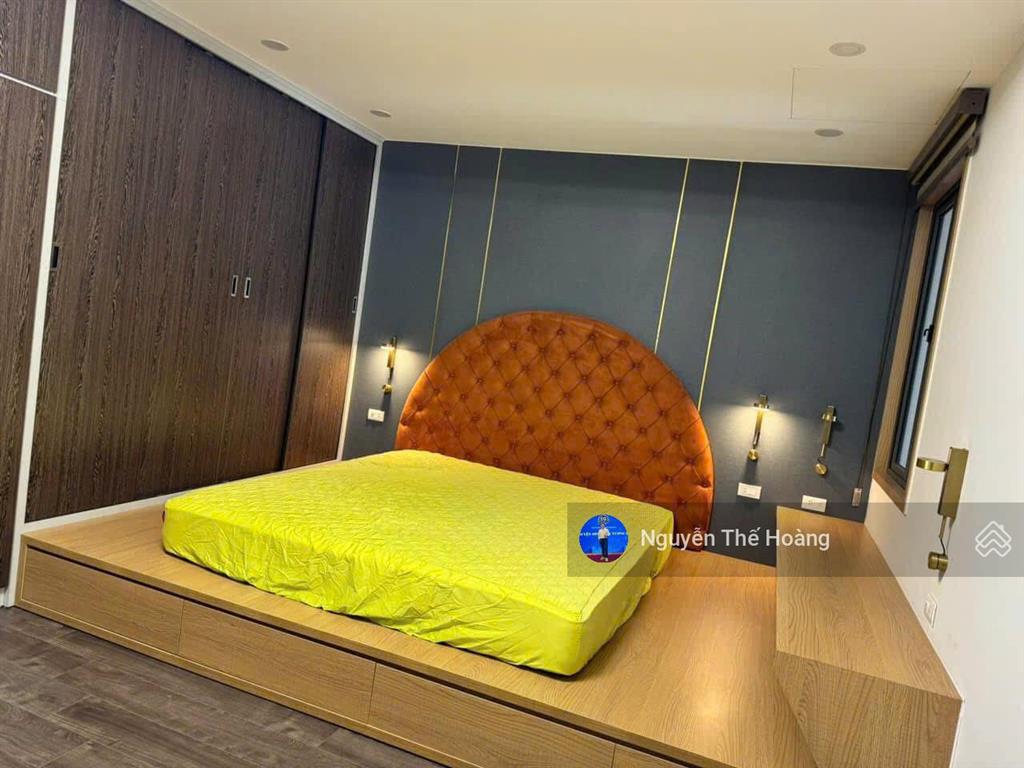 Giá thật, bán ch 3n  2wc 105m2 tòa eco green. tầng trung bc đông nam, full nội thất, sổ đỏ, giá 8