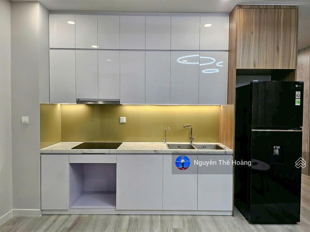 Chính chủ cần bán ch 2n  1wc 65m2 tòa brg. tầng trung đẹp, bc thoáng, nhà sẵn đồ có thể ở ngay