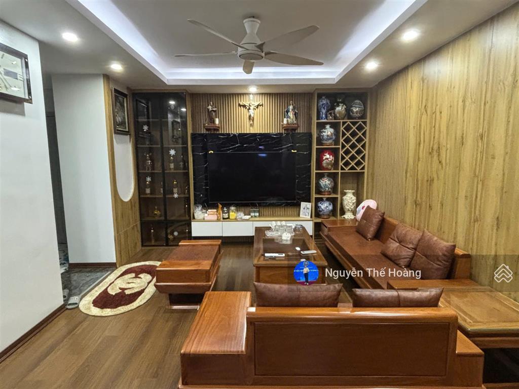 Giá thật, bán ch 3n+1, 2wc 115m2 tòa c37. tầng trung bc thoáng mát, full nội thất, sổ đỏ sẵn