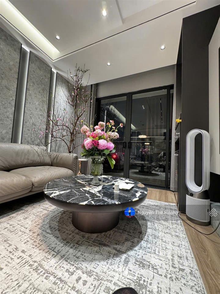 Giá thật, bán ch 3n  2wc 107m2 tòa brg. nhà đẹp đầy đủ nội thất, ban công đông nam mát mẻ, sổ đỏ