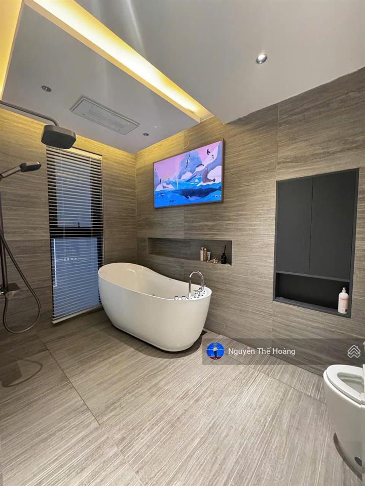 Giá thật, bán ch 3n  2wc 107m2 tòa brg. nhà đẹp đầy đủ nội thất, ban công đông nam mát mẻ, sổ đỏ