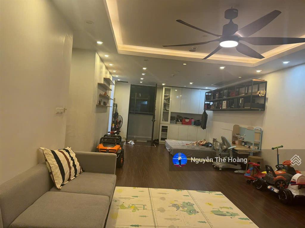 Giá thật, bán ch 3n  2wc 115m2 tòa c37. tầng trung căn góc thoáng mát, đồ cơ bản ở đc luôn, sổ đỏ