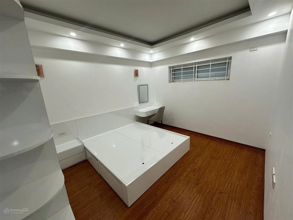 Giá thật, bán ch 4n  3wc 146m2 tòa hh2 tầng trung bc đông nam mát mẻ, full nội thất, sổ đỏ sẵn