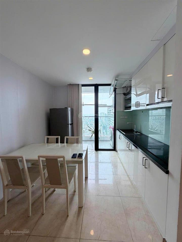 Giá thật, bán ch 2n  2wc 65m2 tòa centerpoint. tầng trung bc thoáng mát mẻ, full nội thất, sổ đỏ