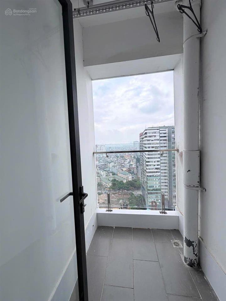 Giá thật, bán ch 2n  2wc 65m2 tòa centerpoint. tầng trung bc thoáng mát mẻ, full nội thất, sổ đỏ