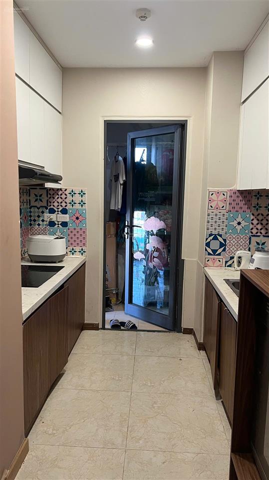 Giá thật, bán ch 3n  2wc 86m2 tòa eco green. tầng trung bc thoáng mát, full nội thất, sổ đỏ sẵn