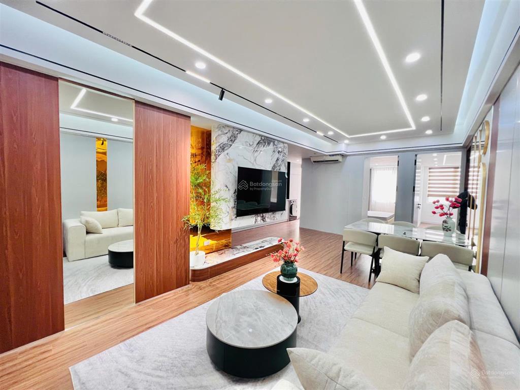 Giá thật, bán ch 3n  2wc 90m2 tòa sapphire. tầng trung bc đông nam mát mẻ, full nội thất, sổ đỏ
