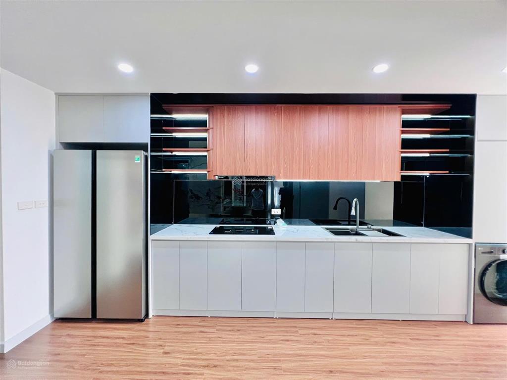 Giá thật, bán ch 3n  2wc 90m2 tòa sapphire. tầng trung bc đông nam mát mẻ, full nội thất, sổ đỏ