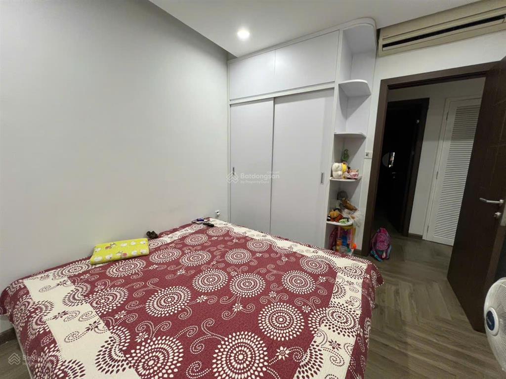 Căn 3n  2wc 116m2, chủ nhà cần bán sớm bớt 500tr còn 7 tỷ 9. tầng trung, full nội thất, sổ đỏ sẵn