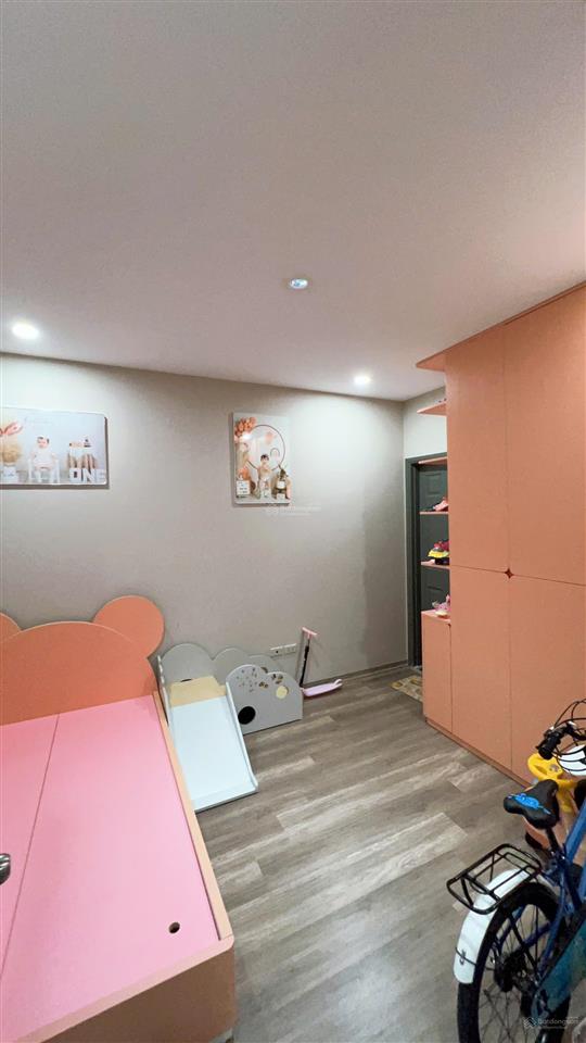 Giá thật, gia đình cần bán ch 3n  3wc 106m2 tòa the pride. tầng trung bc thoáng mát, full nội thất