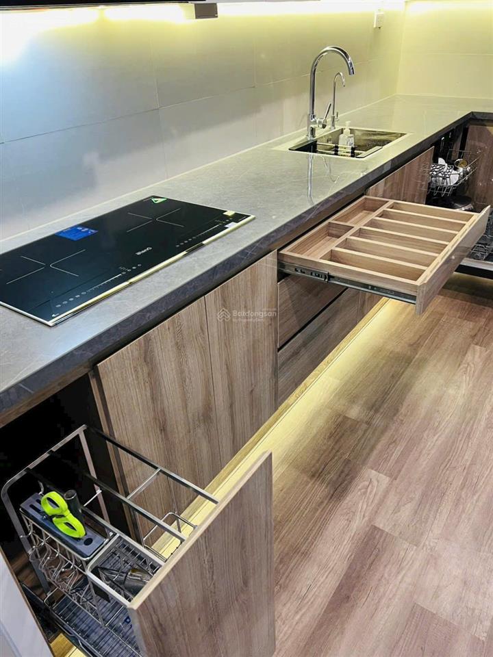 Giá thật, gia đình cần bán ch 3n  3wc 106m2 tòa the pride. tầng trung bc thoáng mát, full nội thất