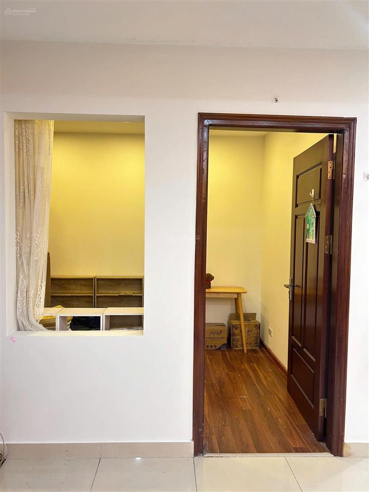 Giá thật, cần bán ch 4n  3wc 200m2 tòa tsq. tầng trung bc thoáng mát, full nội thất, sân vườn đẹp