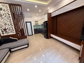 Siêu phẩm phố hoa lâm  long biên  nhà đẹp 5 tầng ở ngay  trung tâm việt hưng gần big c long biên