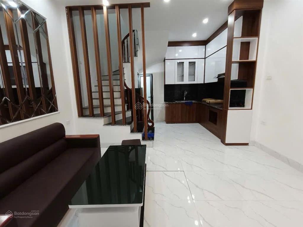 Siêu phẩm phố ngọc thụy long biên nhà 5 tầng mặt tiền rộng ô tô đỗ cổng  dân trí cao