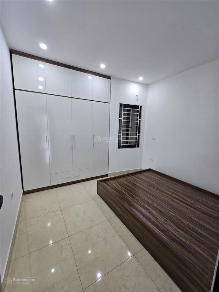 Bán nhà di trạch  5 tầng  36m2  không quy hoạch  giá tốt