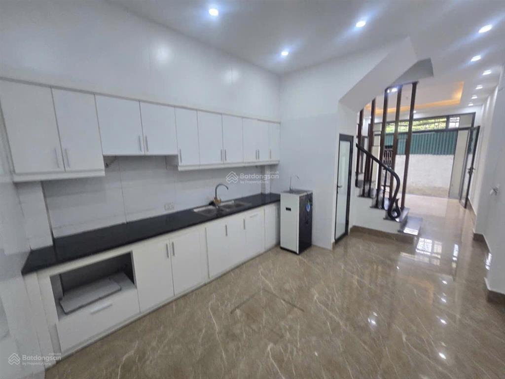 Bán nhà di trạch  5 tầng  36m2  không quy hoạch  giá tốt