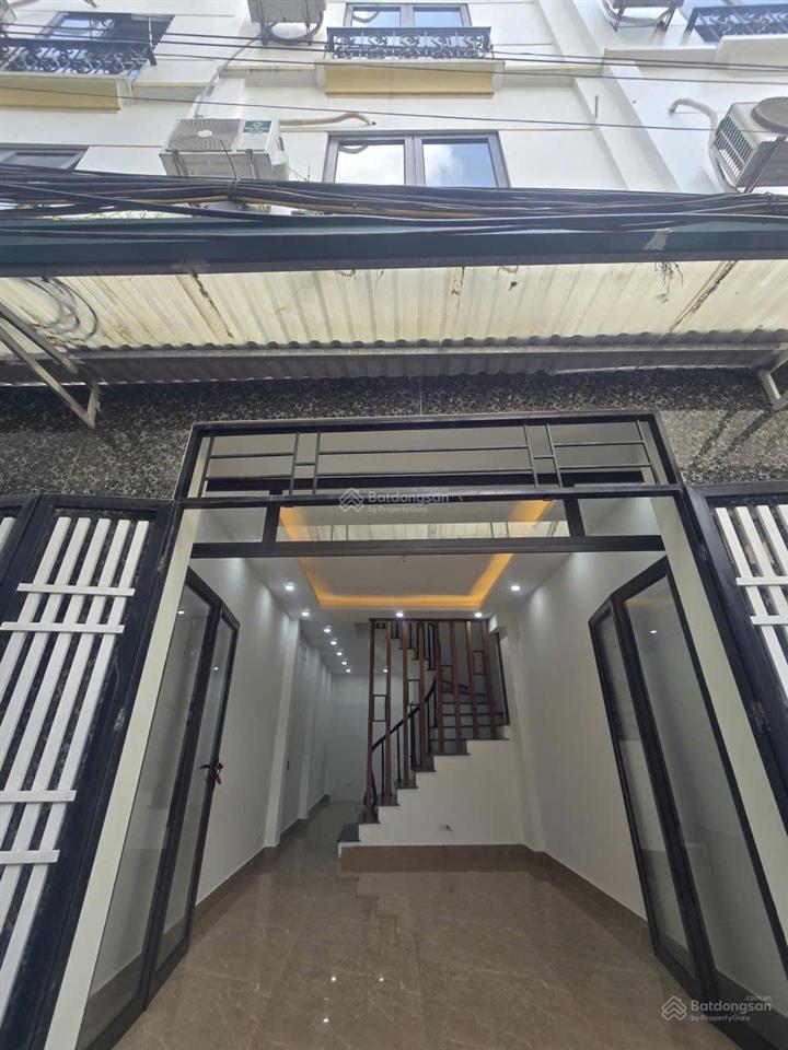 Bán nhà di trạch  5 tầng  36m2  không quy hoạch  giá tốt