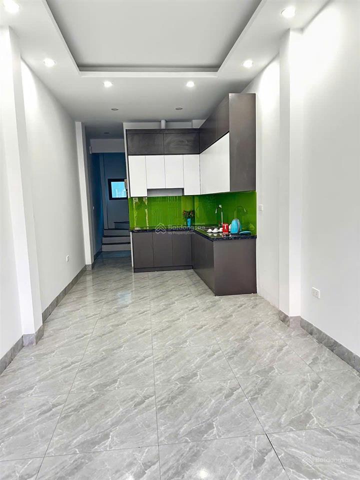 Bán nhà di trạch  hoài đức  32,6m2  có thang máy, đường oto tránh, gần trường, chợ