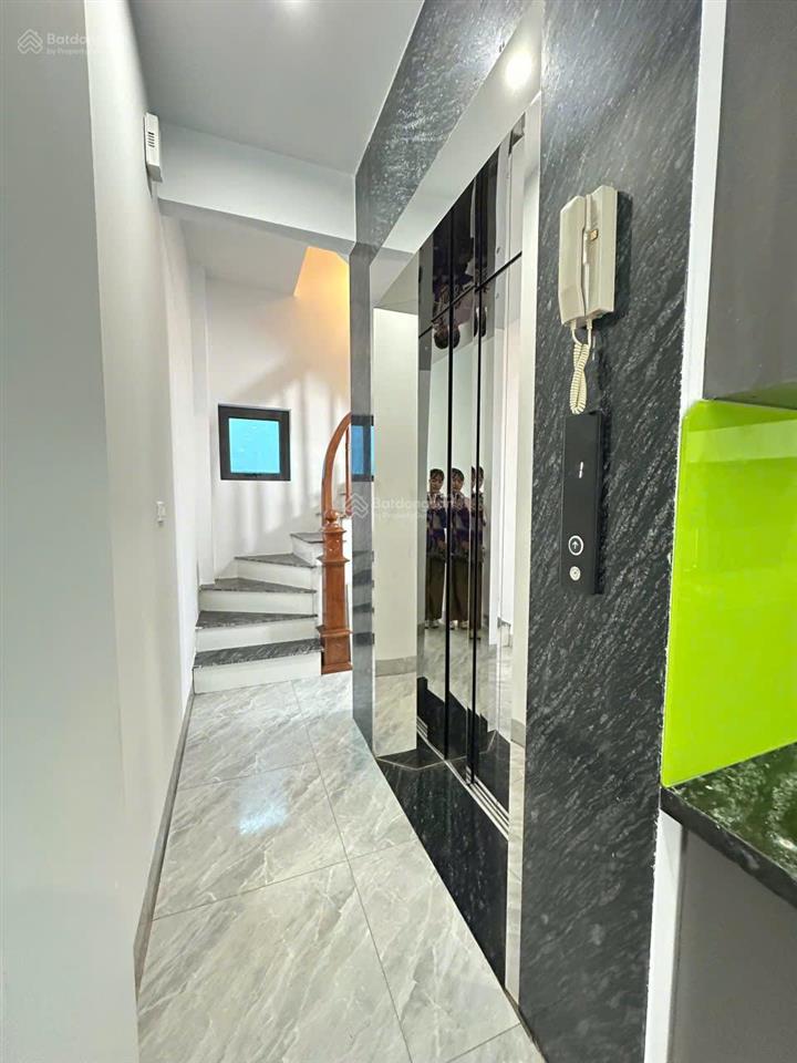 Bán nhà di trạch  hoài đức  32,6m2  có thang máy, đường oto tránh, gần trường, chợ