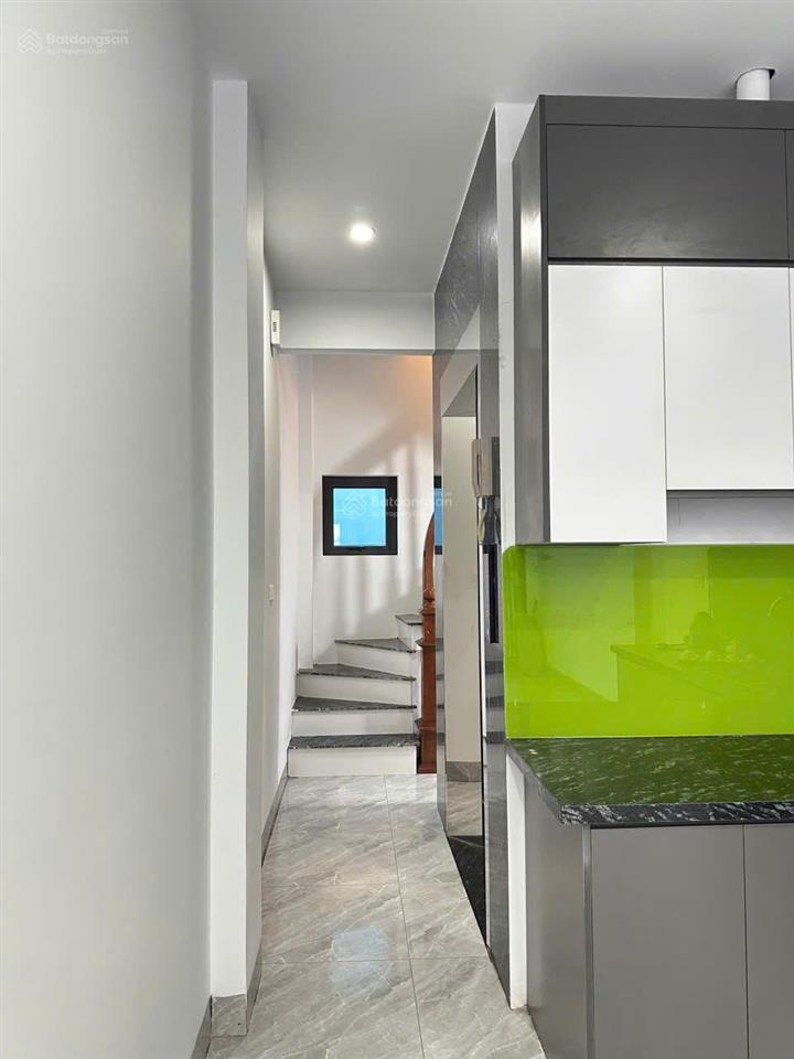 Bán nhà di trạch  hoài đức  32,6m2  có thang máy, đường oto tránh, gần trường, chợ