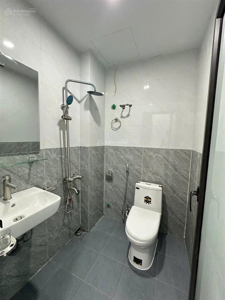 Bán nhà di trạch  hoài đức  32,6m2  có thang máy, đường oto tránh, gần trường, chợ