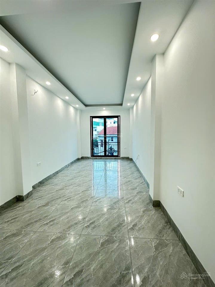 Bán nhà di trạch  hoài đức  32,6m2  có thang máy, đường oto tránh, gần trường, chợ