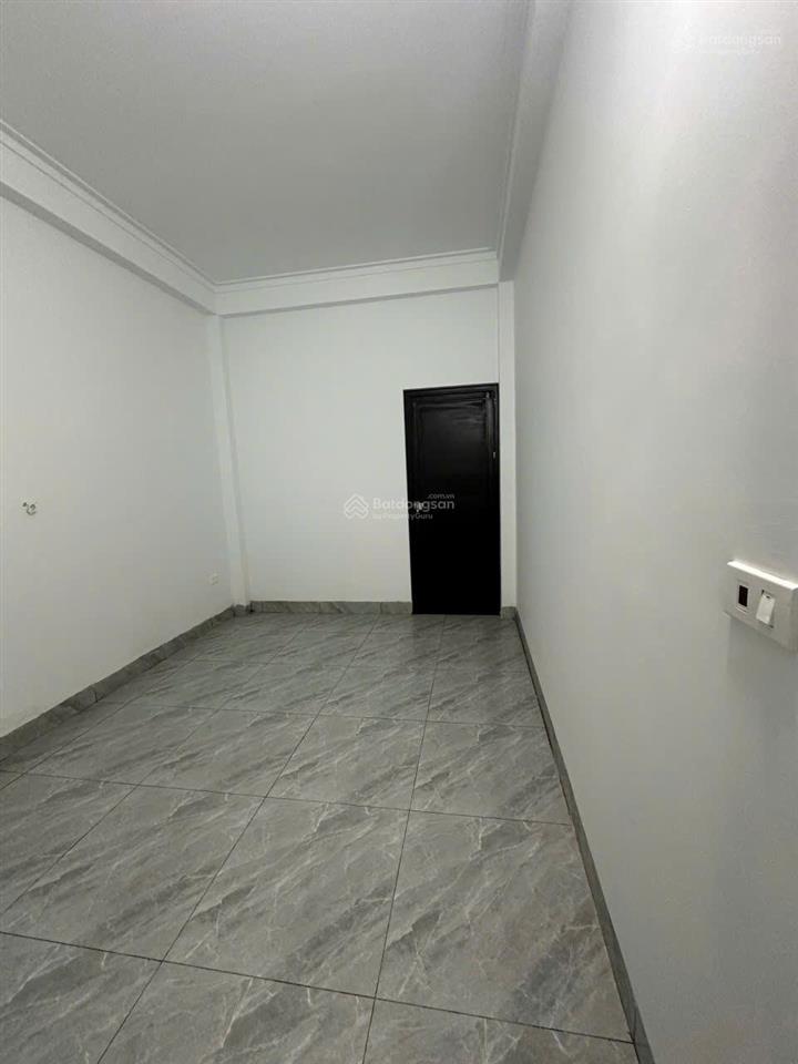 Bán nhà di trạch  hoài đức  32,6m2  có thang máy, đường oto tránh, gần trường, chợ