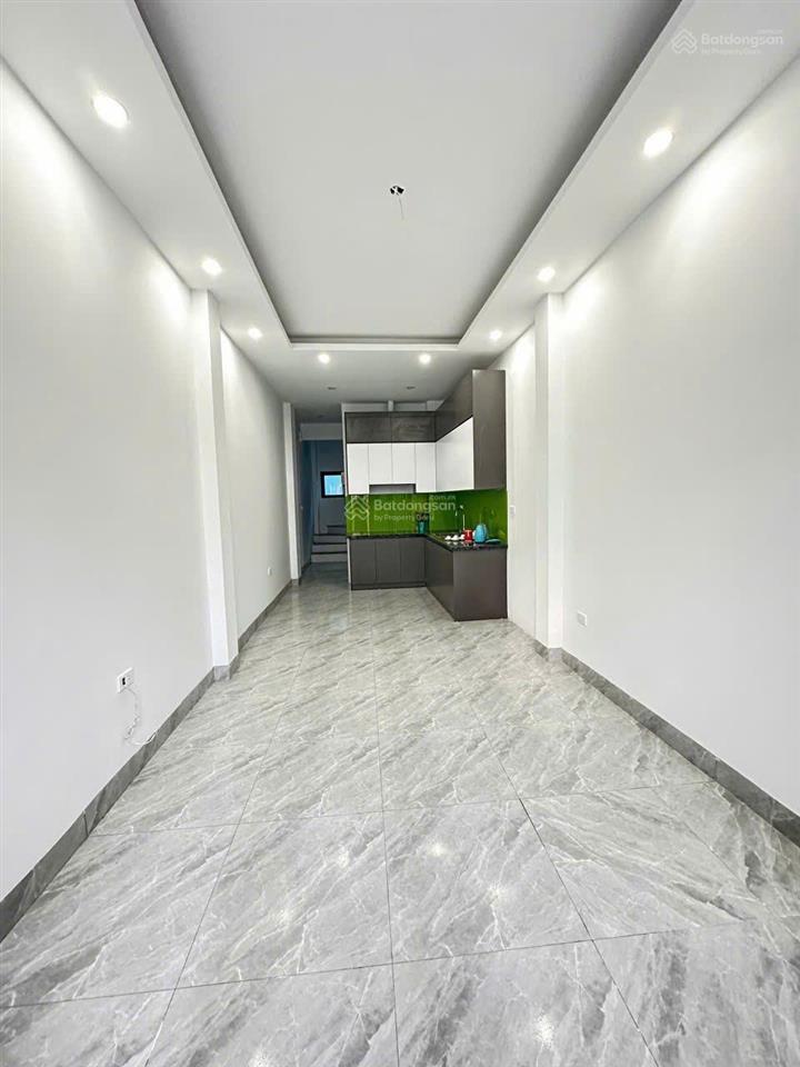 Bán nhà di trạch  hoài đức  32,6m2  có thang máy, đường oto tránh, gần trường, chợ
