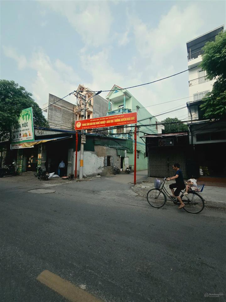 Bán đất tặng nhà cấp 4  yên vĩnh  hoài đức  72m2  kinh doanh đỉnh  xe tải tránh nhau