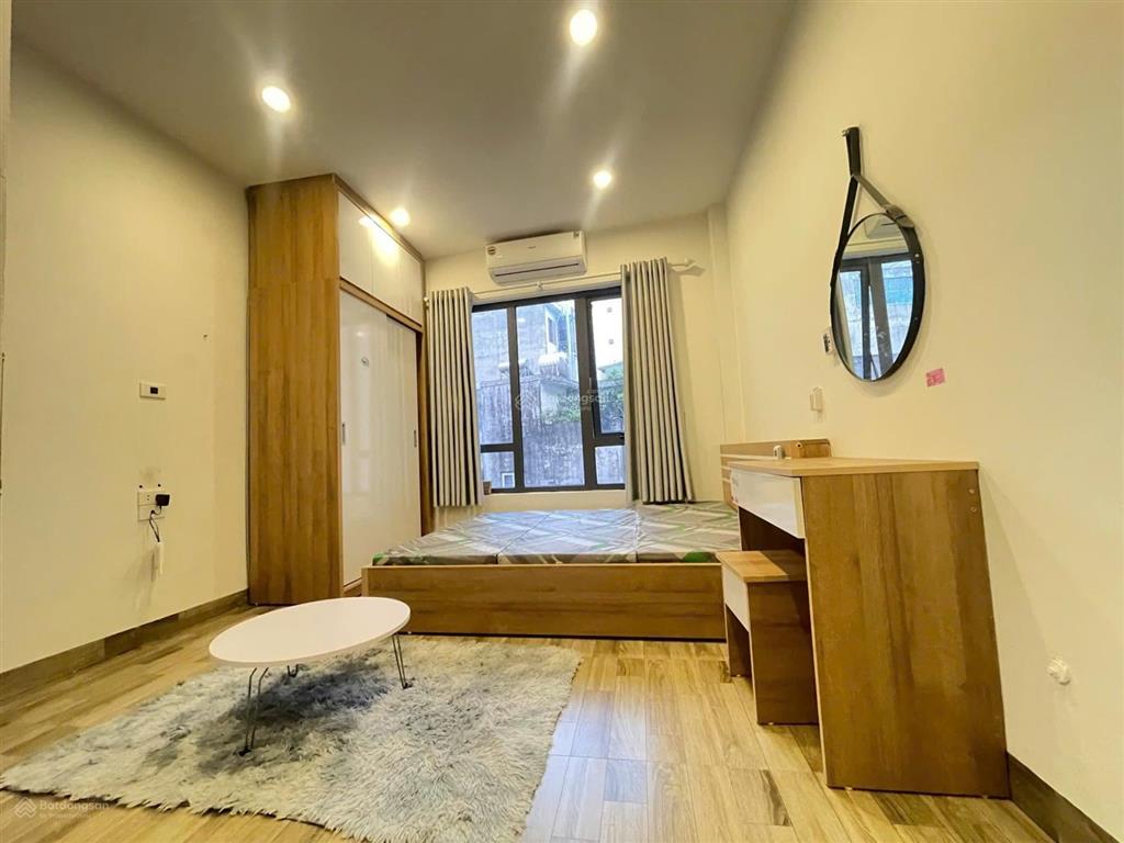 Cho thuê phòng trọ đầy đủ nội thất, nhà vệ sinh riêng, có thang máy và dọn dẹp tại đình thôn