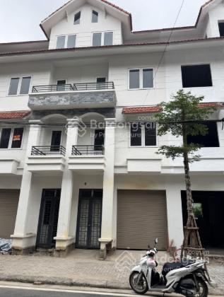 Bán lại căn 65m vị trí đẹp b15, nguyên thô tiện về tự hoàn thiện.