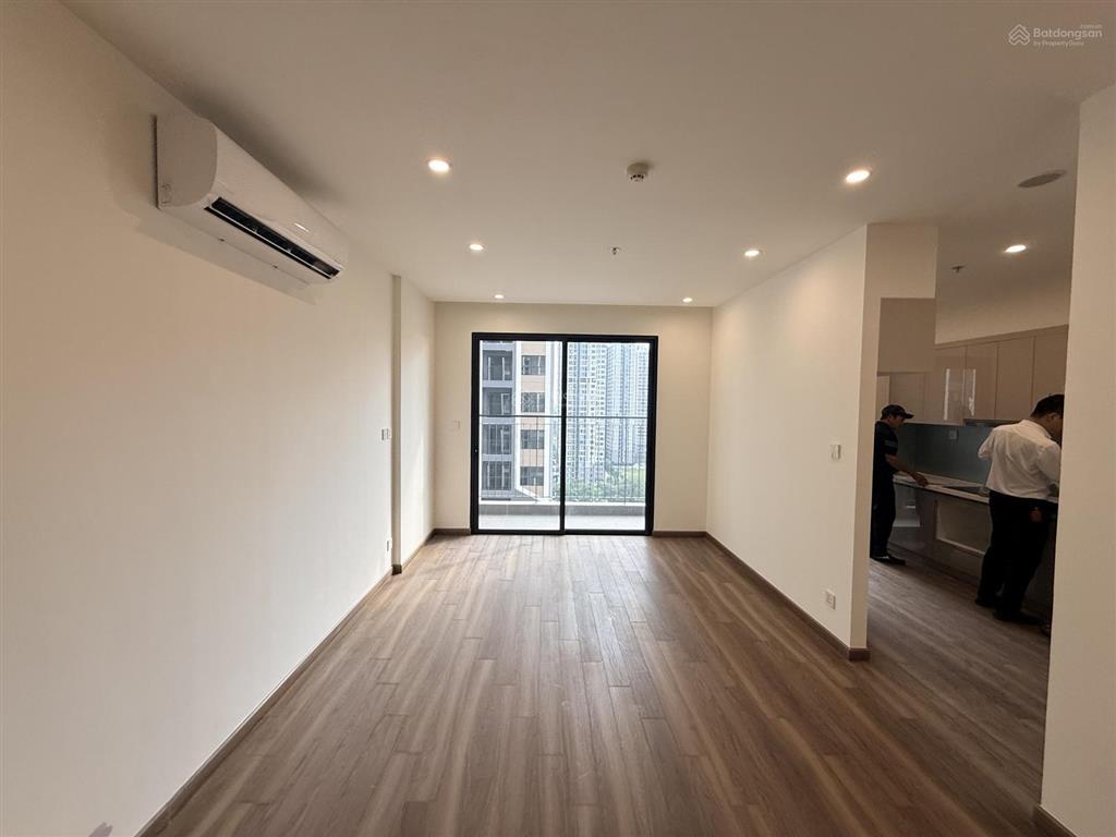 Chính chủ em, cần chuyển đổi nên bán lại căn 2pn góc siêu đẹp be3