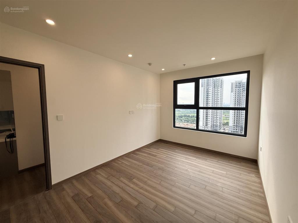Chính chủ em, cần chuyển đổi nên bán lại căn 2pn góc siêu đẹp be3