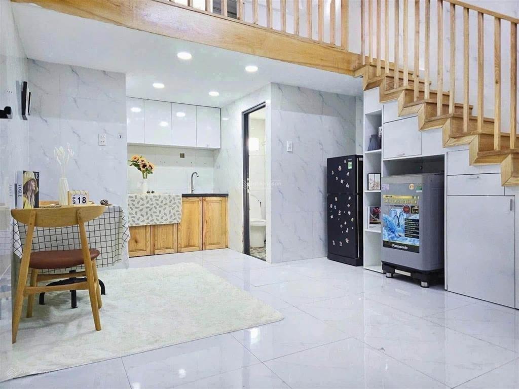 Trống sẵn phòng trọ sinh viên tân phú gác cao 1m7 ngay chợ tân hương, đại học công thương (huit)