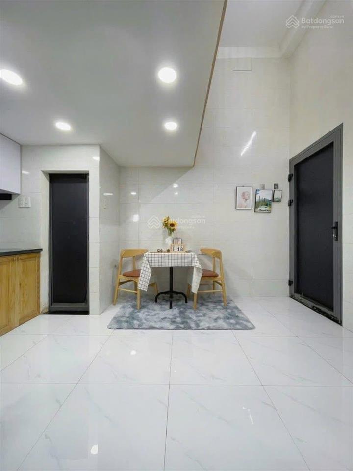 Trống sẵn phòng trọ sinh viên tân phú gác cao 1m7 ngay chợ tân hương, đại học công thương (huit)