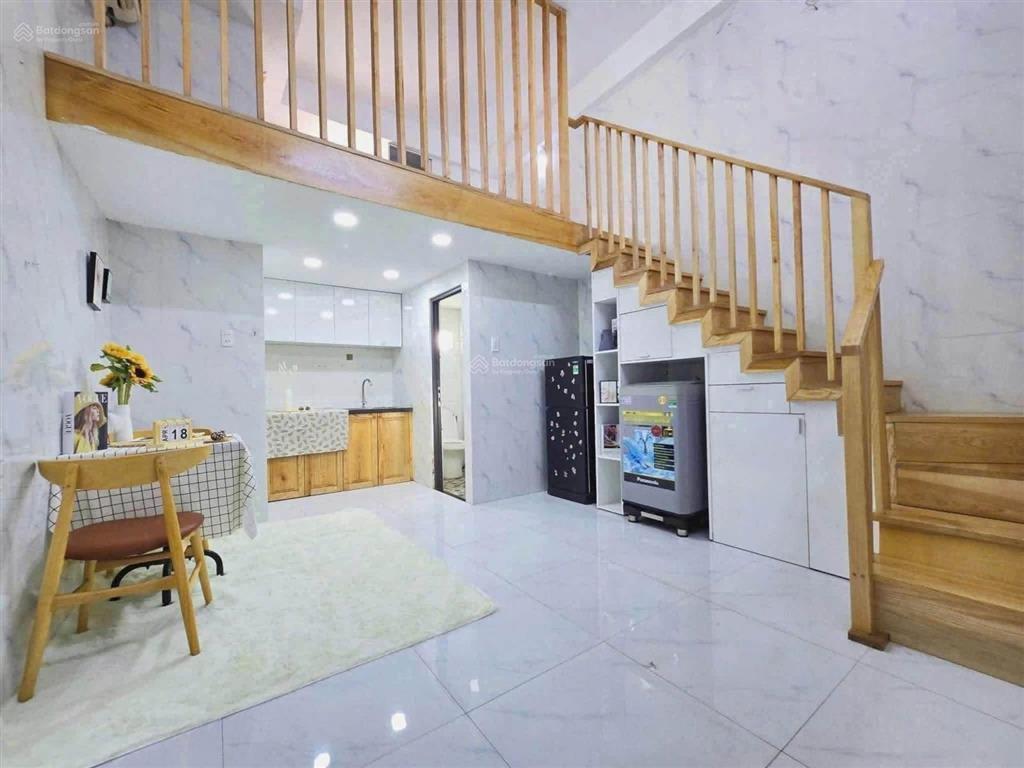 Trống sẵn phòng trọ sinh viên tân phú gác cao 1m7 ngay chợ tân hương, đại học công thương (huit)