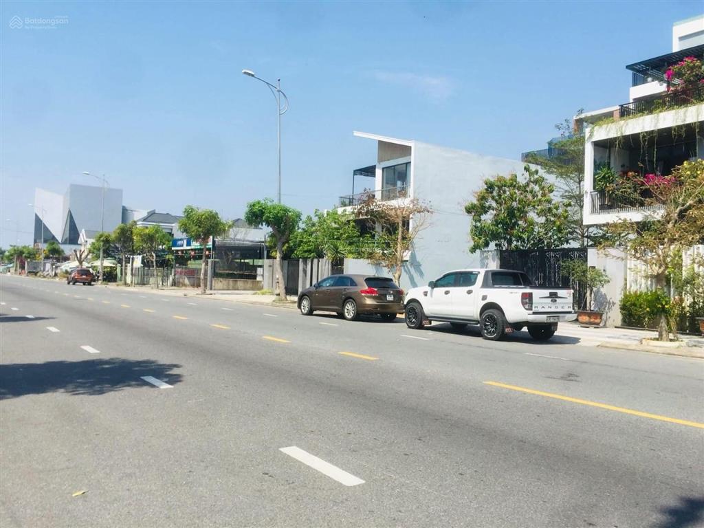 Chính chủ cần bán gấp lô bùi tá hán  sát lê văn hiến  ngay quận ngũ hành sơn  đà nẵng