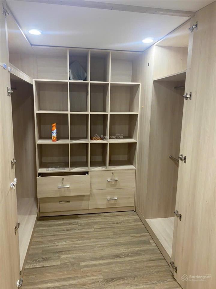 60m2 , tiện làm văn phòng , có máy lạnh , tủ lạnh , máy giặt