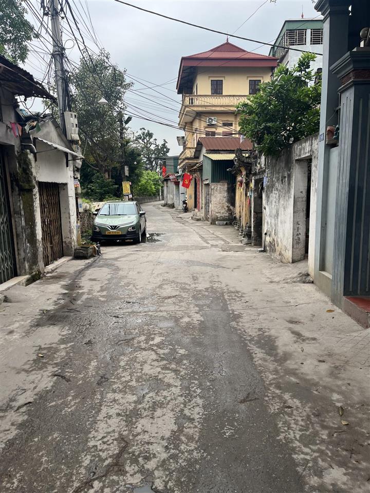 Nhà mới 02 tầng mặt đường ô tô tránh nằm ngay cạnh kdt thanh hà giá tốt để đầu tư