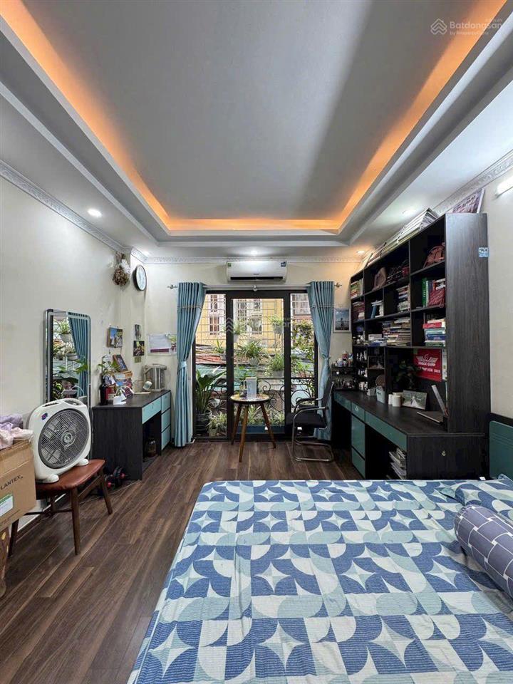 Nhà định công thượng ngõ thông kinh doanh ô tô đỗ cửa full nội thất xịn giá 11 t