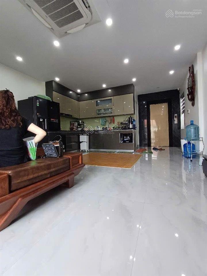Trung tâm quận hoàng mai  51m2  8 tầng  mt 5m  nhà mới cực đẹp thang máy  ô tô cất trong nhà