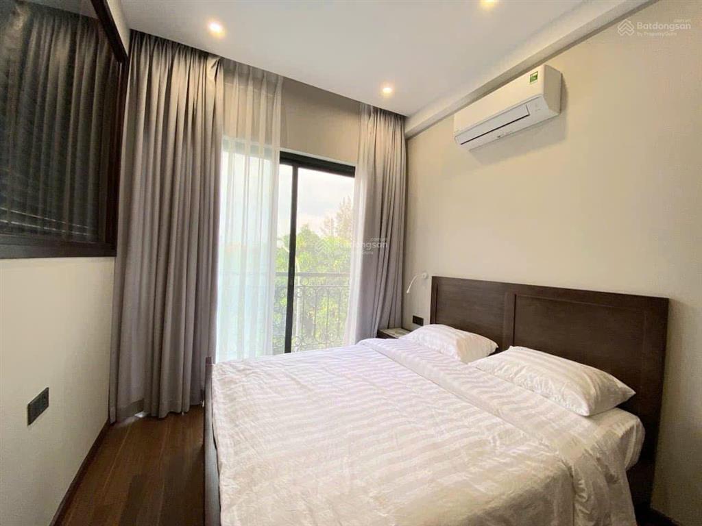 Siêu phẩm căn hộ 1pn cao cấp 40m2  thiết kế sang trọng  ngay cầu sài gòn  có dọn phòng