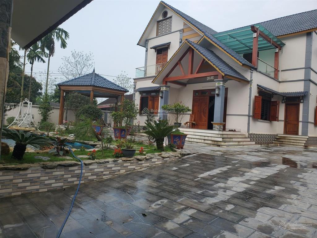 Bán biệt thự nghỉ dưỡng siêu hot ở phú thọ gần sân golf văn lang nhà bầu hiển 1545m2