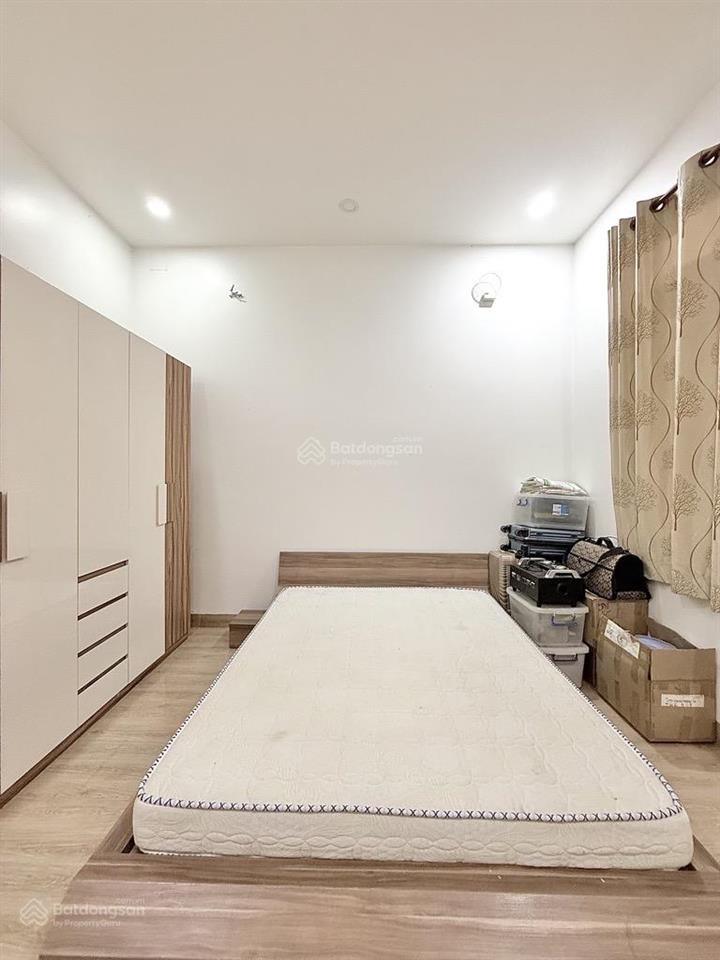 Bán nhà quận 8, âu dương lân ngang lớn n hậu 8 x 20 nhỉnh 9 tỷ 4pn 5wc chủ gấp bán xe hơi đỗ cửa