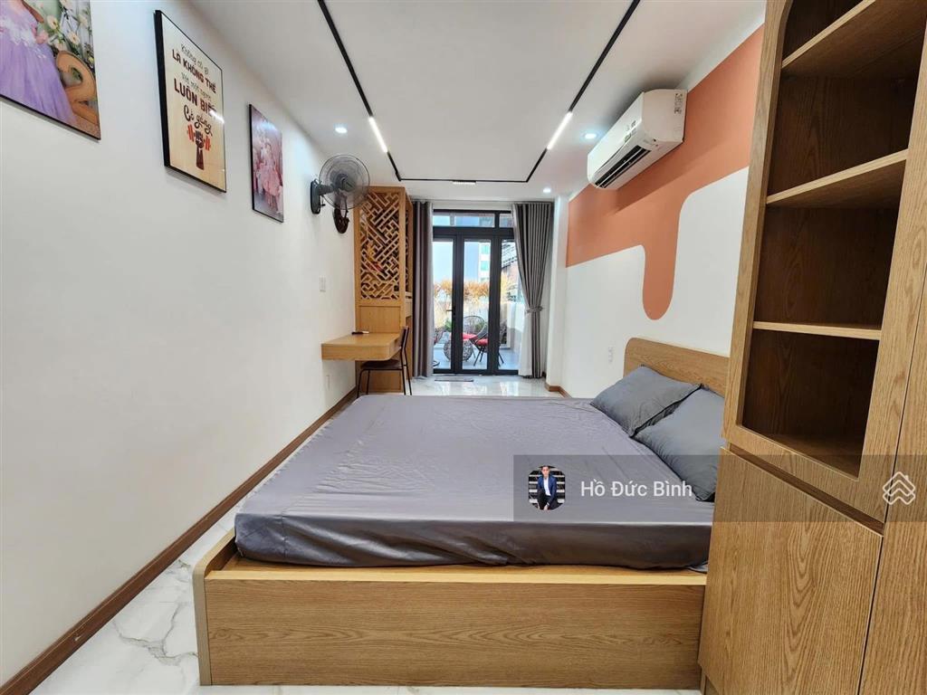 Bán nhà quận 8 cao lỗ nhỉnh 13 tỷ 4 tầng 6p mặt tiền đường nguyễn thị mười