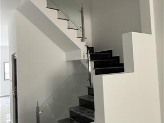 Bán nhà quận 8, âu dương lân , củ, đặng chất, hxh 5 tầng, dòng tiền 40tr cho thuê khoáng 82m2